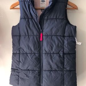 SLEEVELESS PUFFER VEST